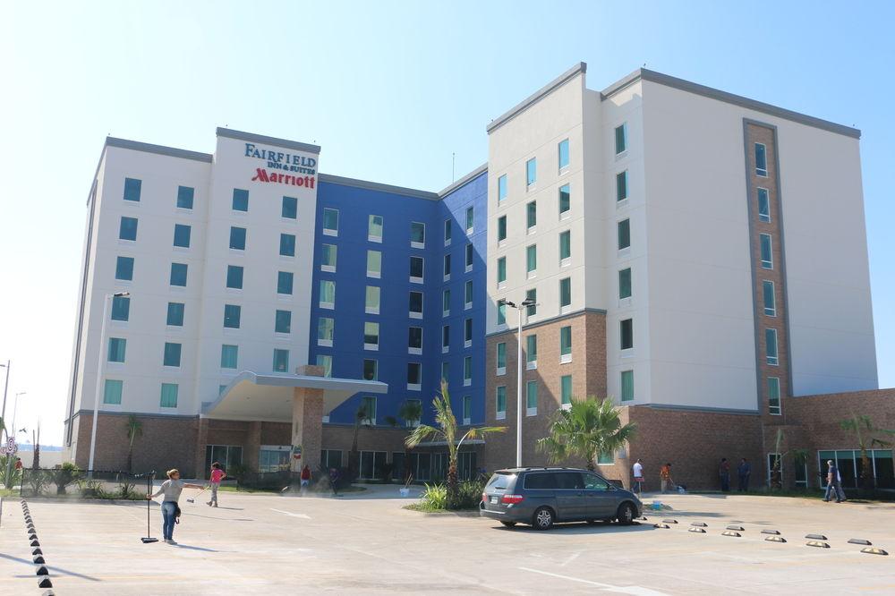 Fairfield Inn & Suites By Marriott コアツァコアルコス エクステリア 写真